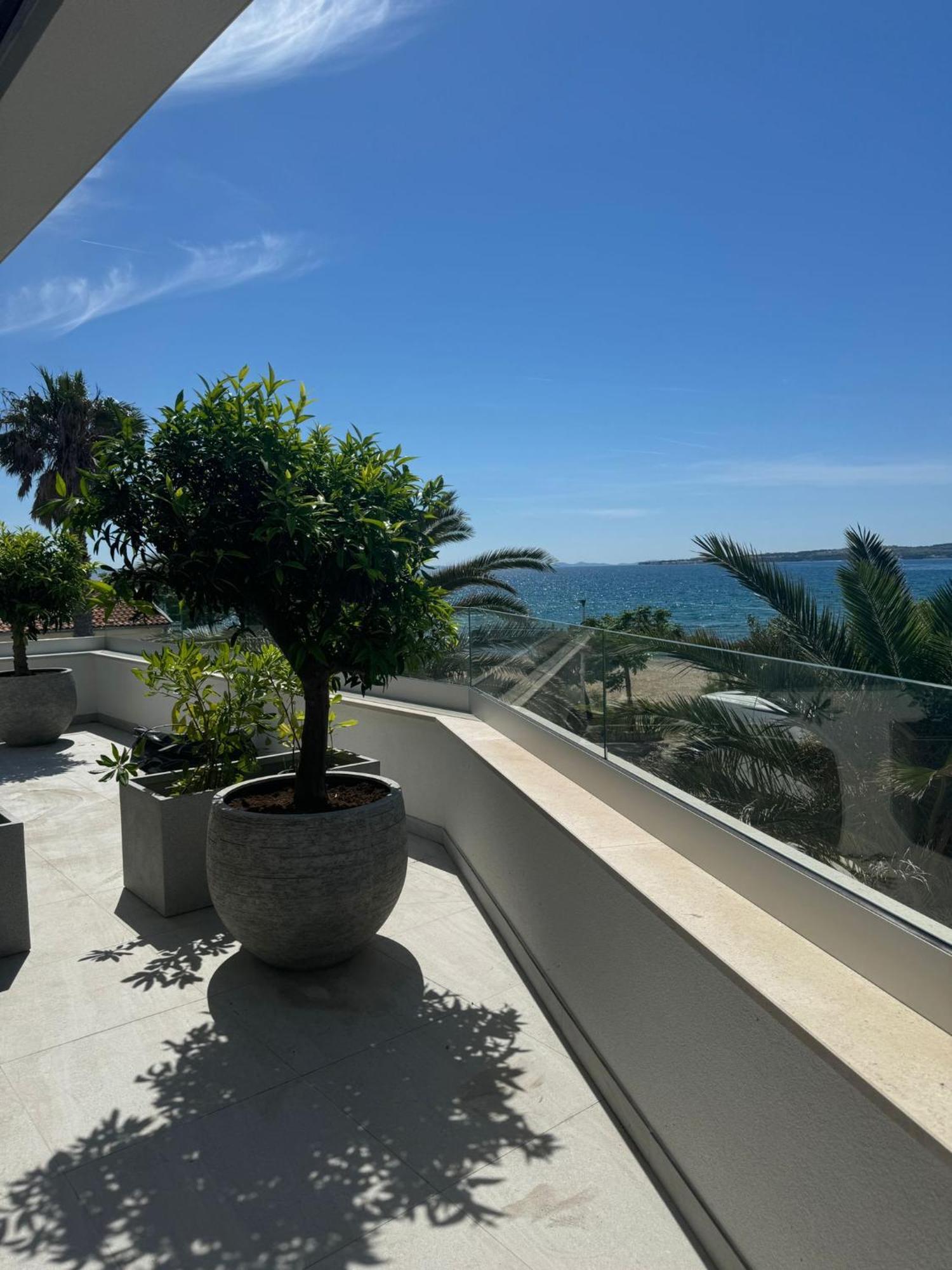 Apartments Dernaj Vir Exterior photo